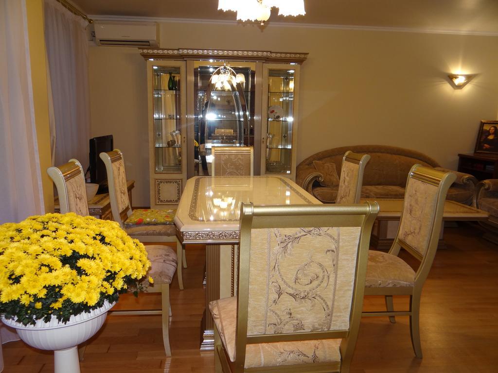Luxury Versailles Apartments Center Opera Burgas Camera foto