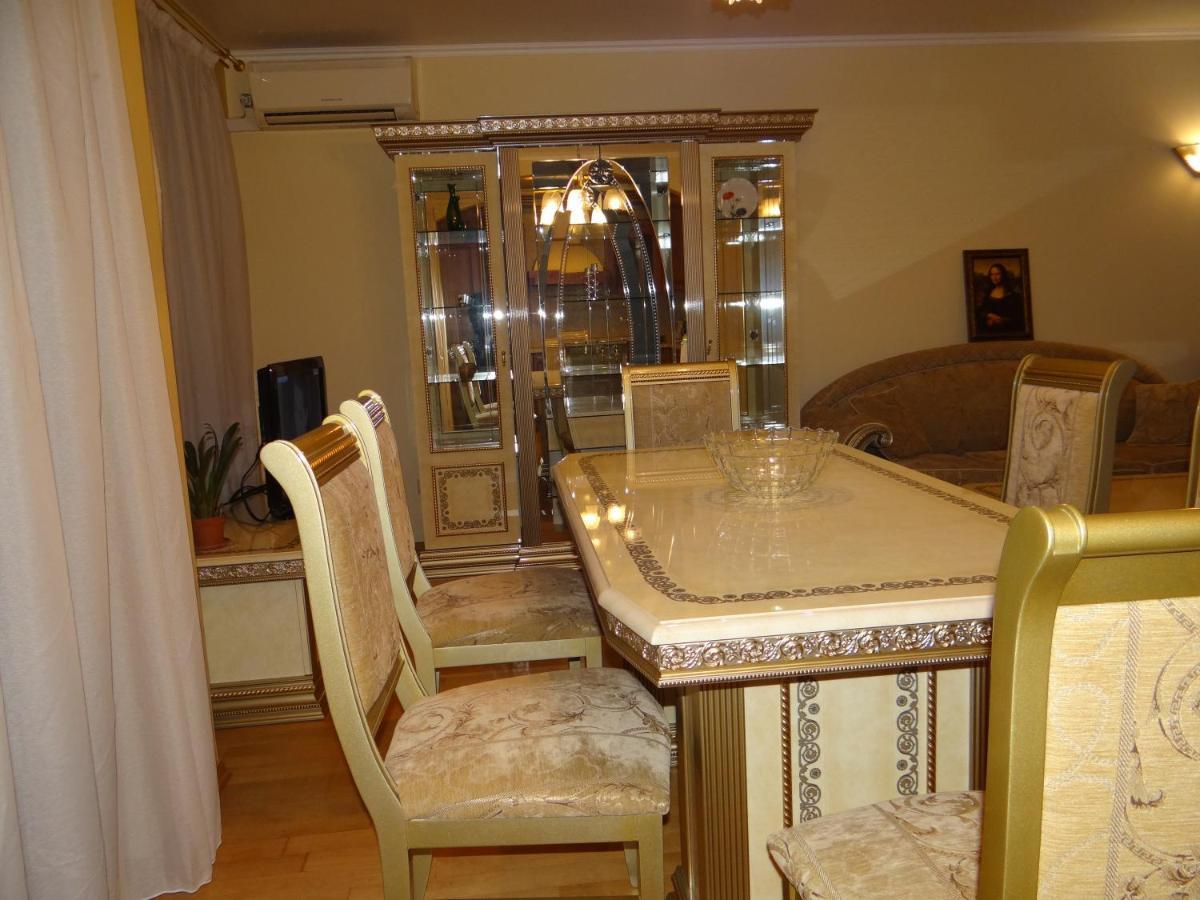 Luxury Versailles Apartments Center Opera Burgas Esterno foto
